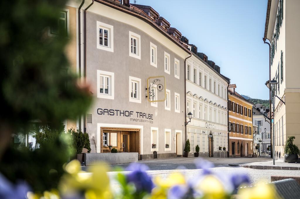 Gasthof Traube Hotel San Lorenzo di Sebato Exterior photo